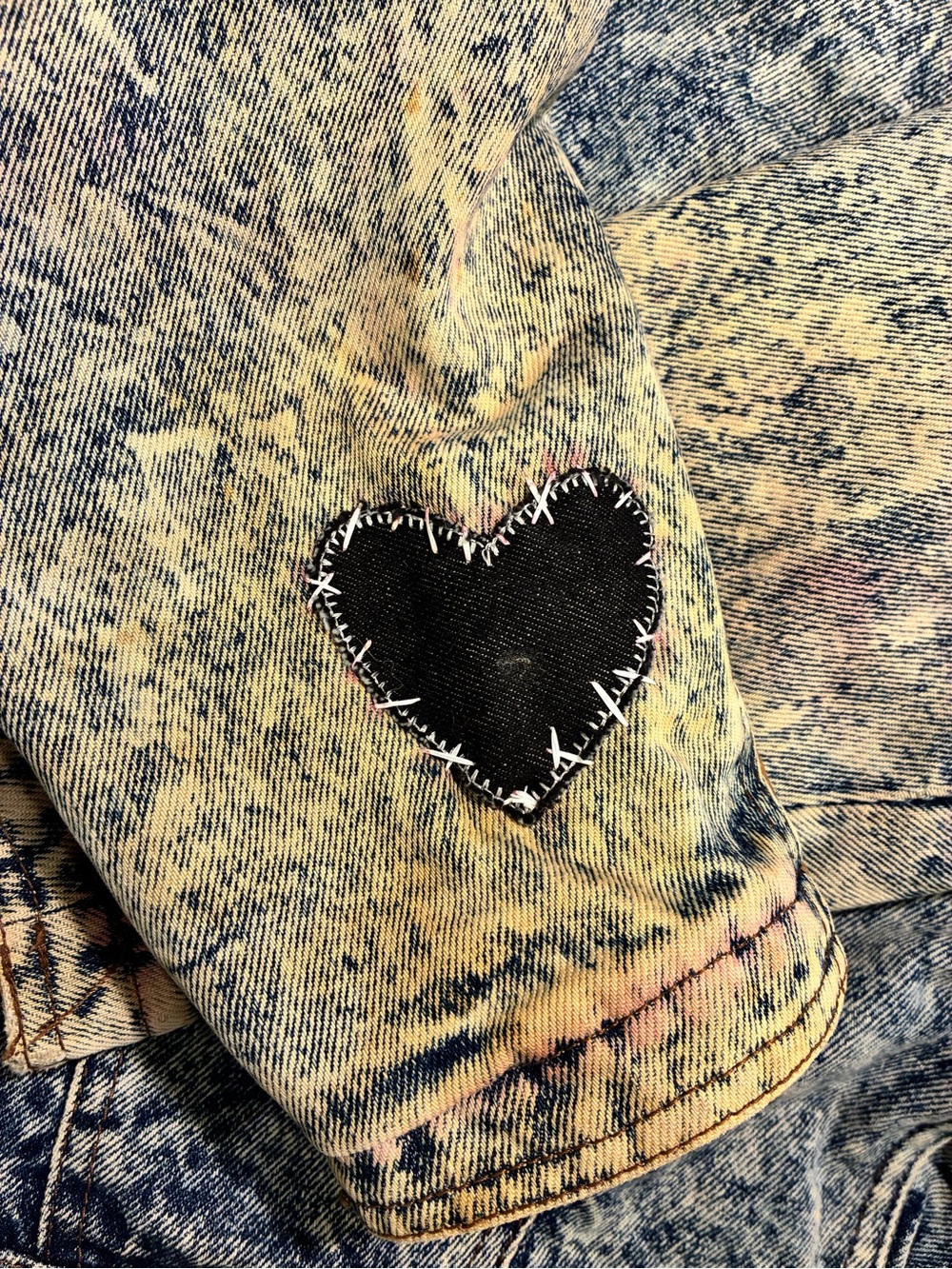 winlit — vintage 80’s acid wash x leopard patchwork denim jacket - Picture 10 of 10